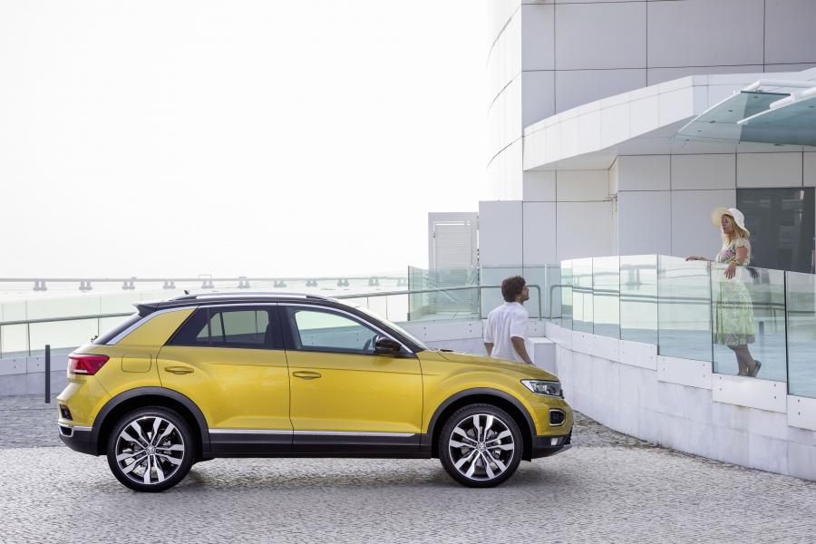  Volkswagen T-Roc 4Motion 2017 года  (WW) (фото 45 из 59)